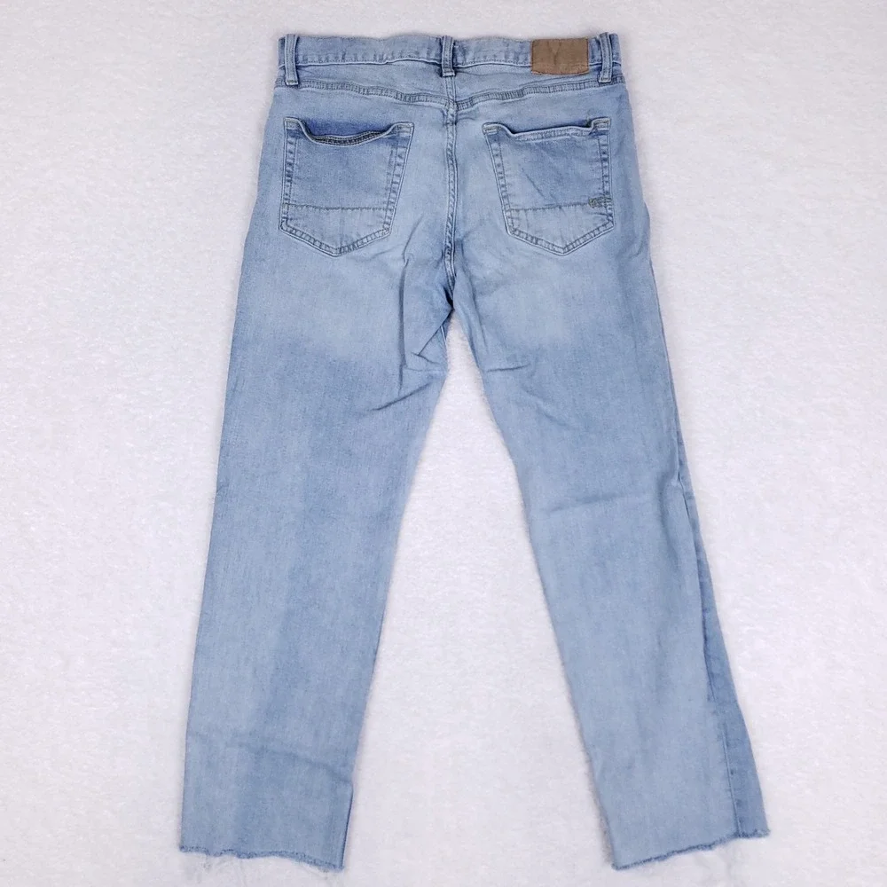 Aero Straight Leg Jeans Women's 30x26 Light Wash Raw Hem Casual‎ Denim Pants